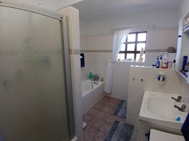 5 Bedroom Property for Sale in Stilbaai Wes Western Cape